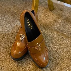 Guess Heel Loafers Cognac